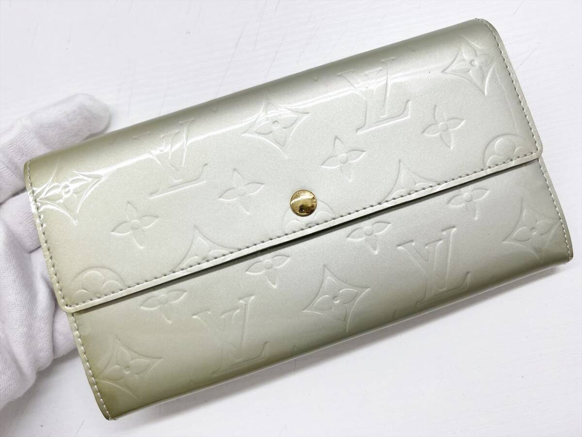 Louis Vuitton ルイヴィトン ヴェルニ ポルトフォイユサラ 二つ折り長 
