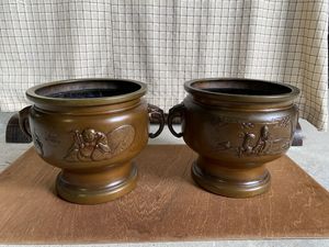 宣徳火鉢の値段と価格推移は？｜4件の売買データから宣徳火鉢の価値が