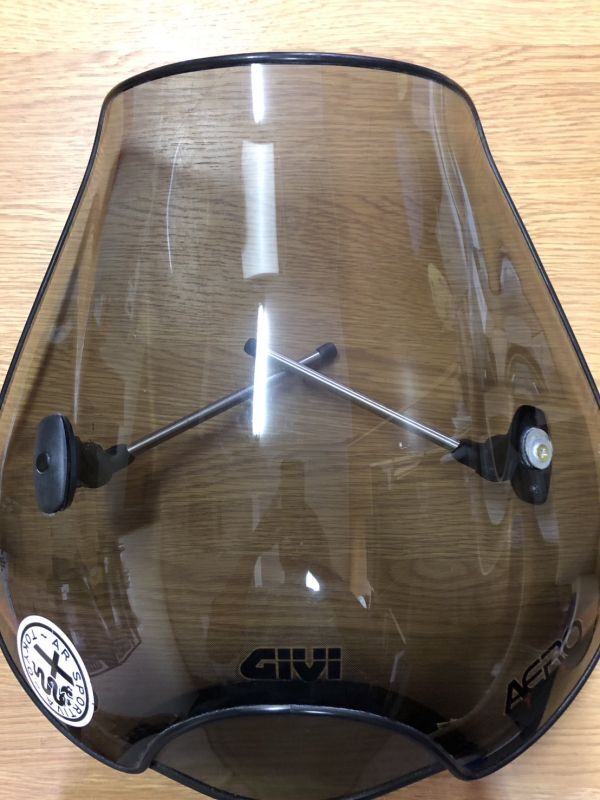 GIVI ウインドシールド スクリーン ユニバーサルスクリーン ハンドルマウント 汎用 51cm 47cm_1