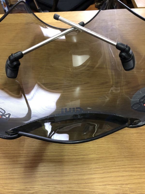 GIVI ウインドシールド スクリーン ユニバーサルスクリーン ハンドルマウント 汎用 51cm 47cm_3