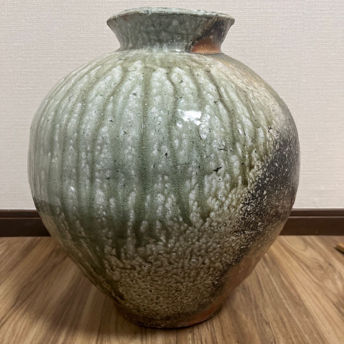 真作保証 神山清子 信楽自然釉うずくまる NHK連続テレビ小説 スカーレット ☆ 最高作品 神山清子 信楽 自然釉窯 しずく 大壷 （共箱共栞）H37.7cm