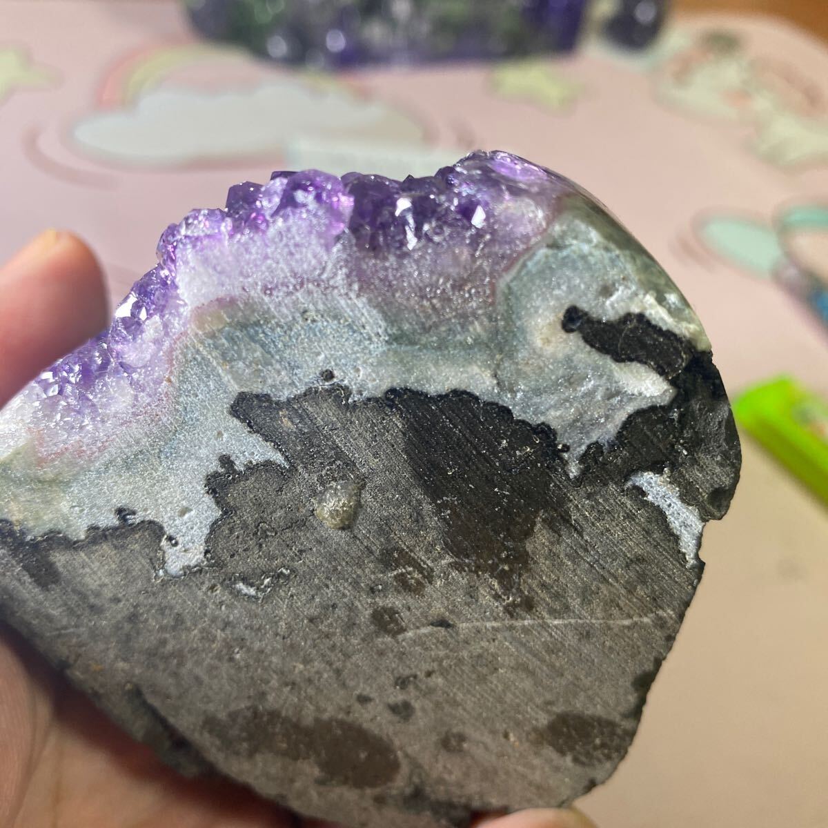 極上】ウルグアイアメジストクラスター原石（幸運水晶）天然紫水晶