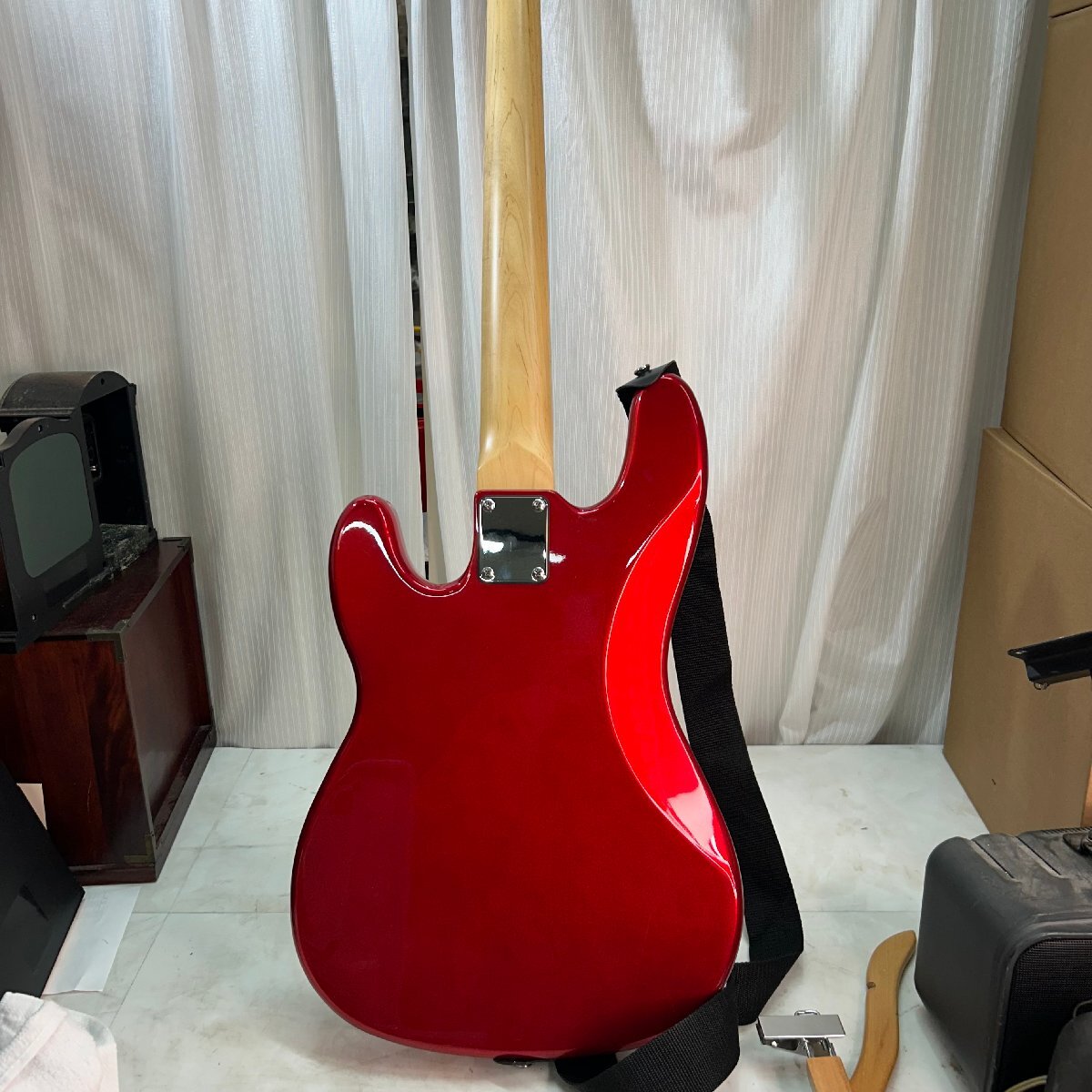 ♪M♪ SELDER エレキベース 赤 白 楽器 ギター エレキ 4弦 弦楽器