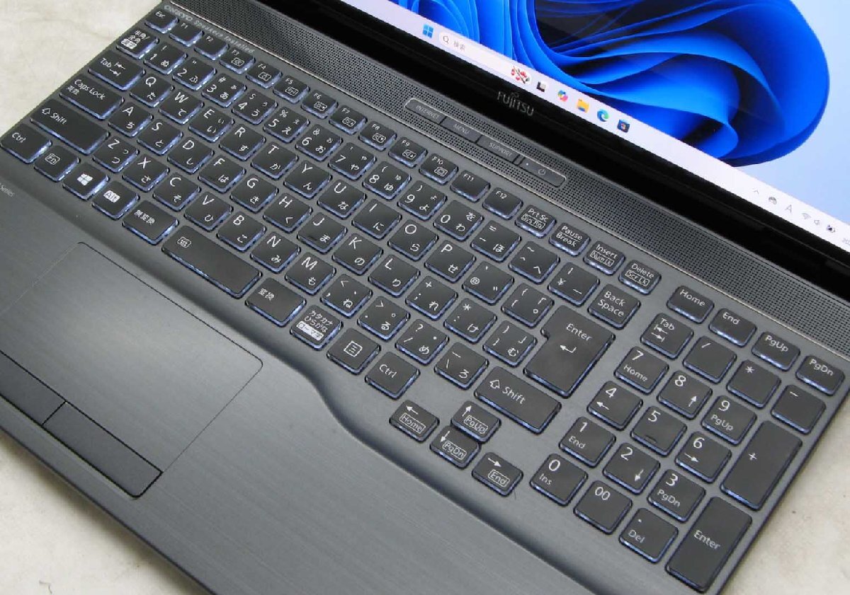 富士通 Lifebook AH-X/D3 FMVAXD3BG □ i7-9750H/SSD512G/BD-RE/Web