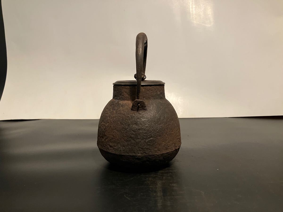 福】661煎茶道具 鉄瓶 小振 約600ml 斑紫銅蓋 茶注 湯沸 急須 時代物
