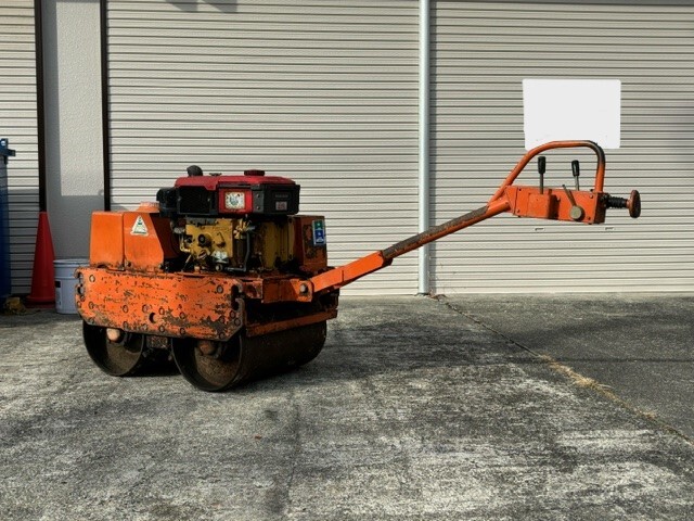 静岡発☆MIKASA ミカサ ハンドガイドローラー 転圧機 MR-7DB YANMAR 
