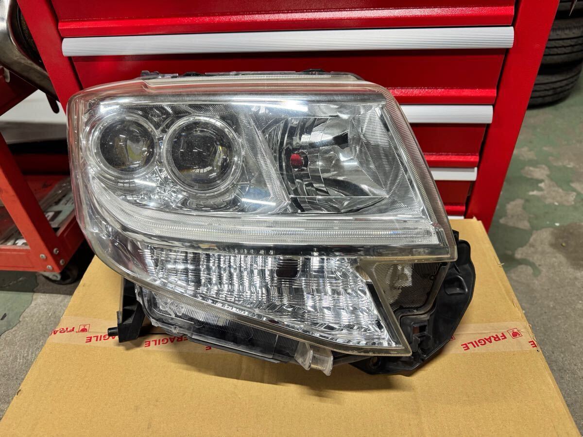 LA600S 右 ヘッドライト LED タントカスタム_1