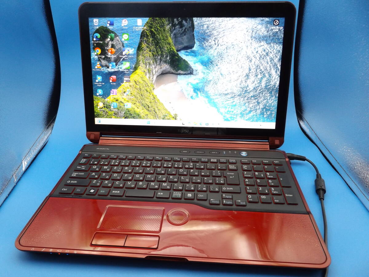新品SSD512GB【Core i7】Win11 Ver.24H2☆富士通LIFEBOOK/AH56/E