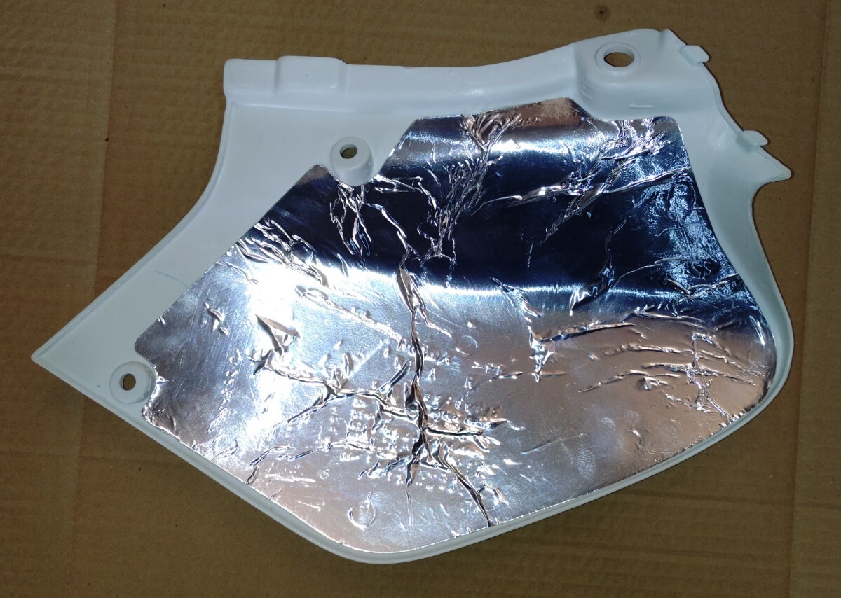 ホンダ XR250 MD30 用 左右サイドカバー セット 未使用品 XR250 MD30 純正 XR250R ホンダXR250純正サイドカバー左右 サイドカバーの中古