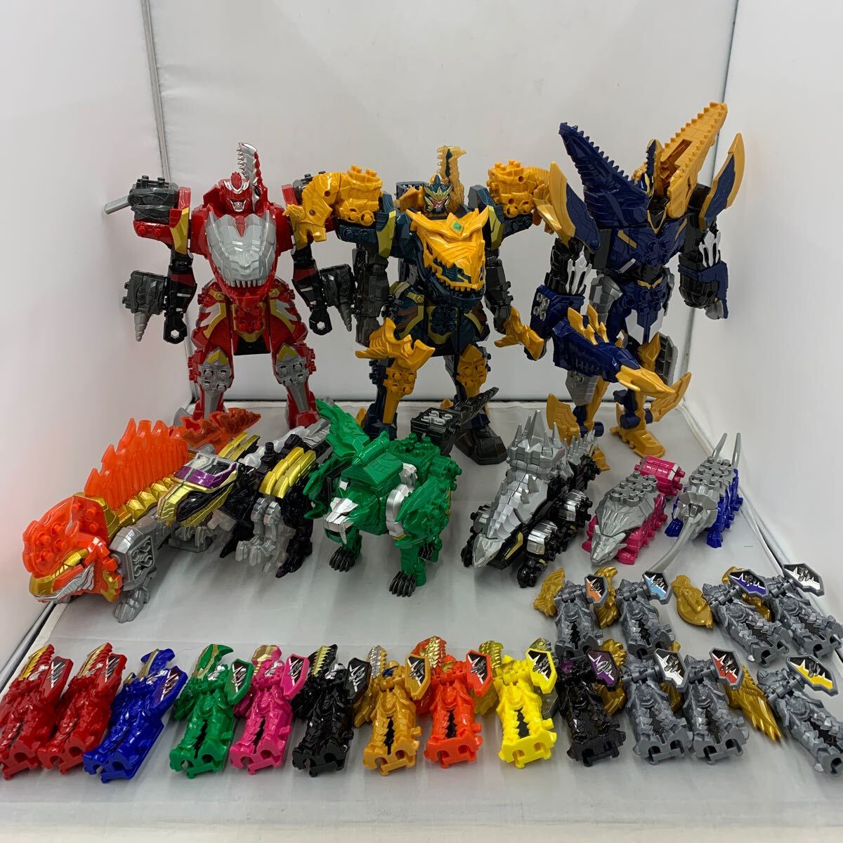 騎士竜戦隊リュウソウジャー DXキシリュウオー 龍装合体 竜装合体 騎士 