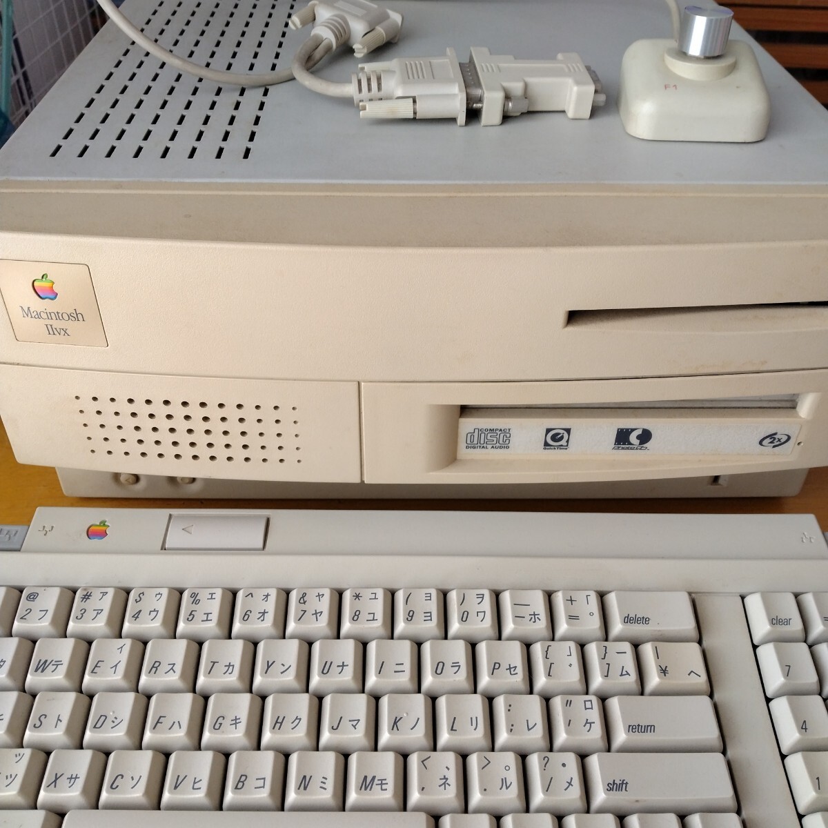 Vintage Macintosh 外付CD-ROM超レアJUNK品。