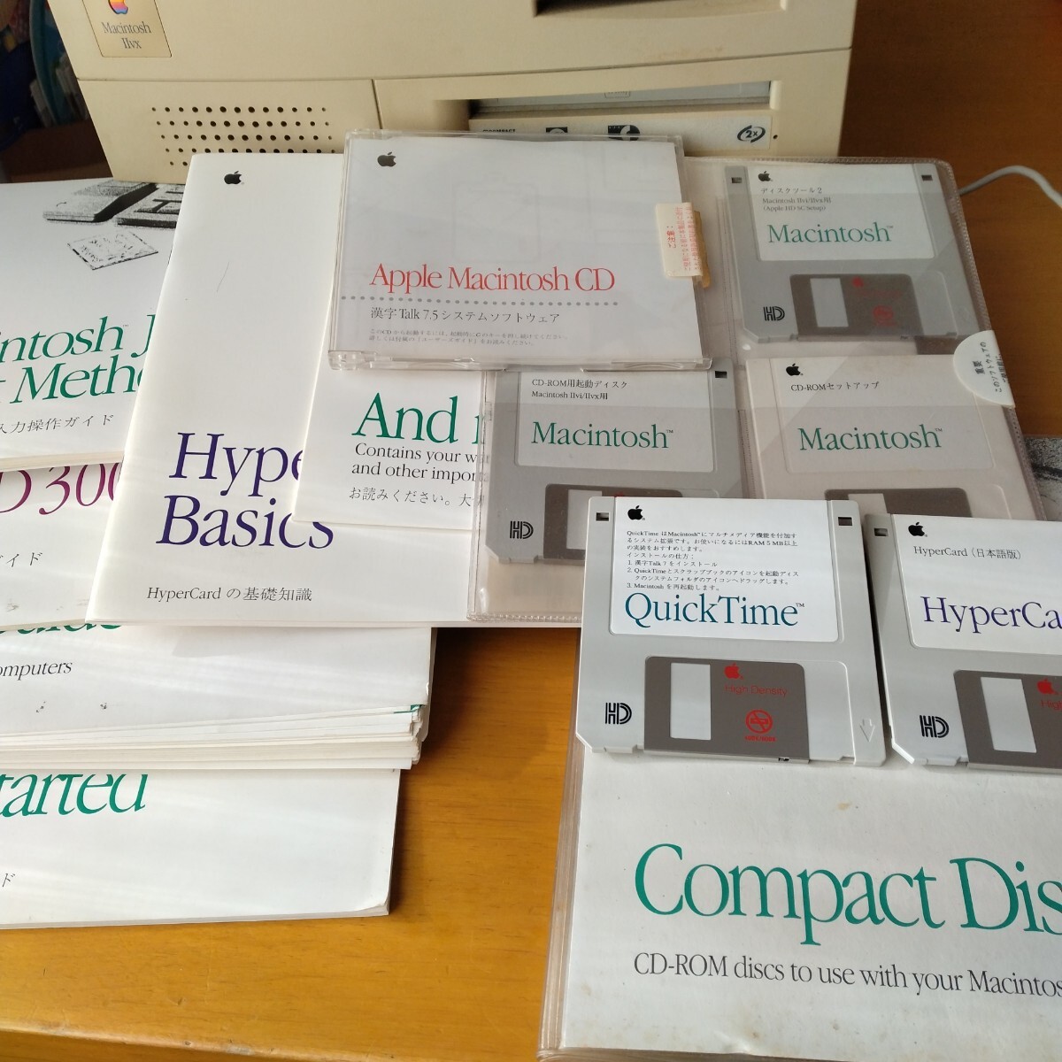 Vintage Macintosh 外付CD-ROM超レアJUNK品。
