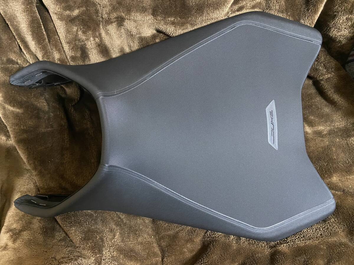790デューク KTM シングルシートカウル 641.07.955.100 ★KTM オプション KTM 790 890 DUKE デューク 純正シート 64107040000