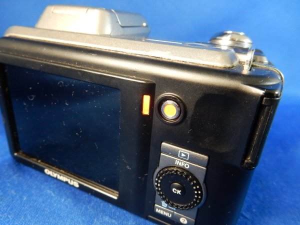 c0036 OLYMPUS SP-600UZ，C-720，C-2020 FinePix F401，S6000fd SONY
