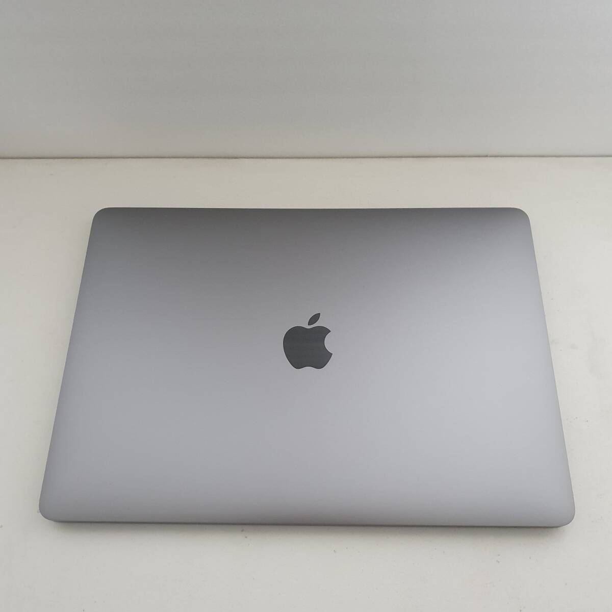 441631) Apple Macbook Pro 2020 / M1 / 16GB / 512GB / 13.3インチ 