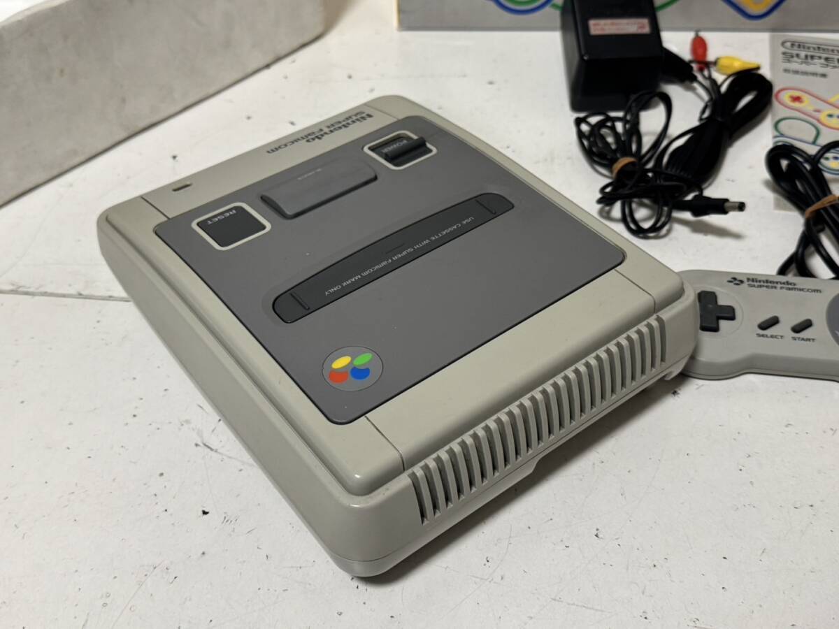 箱付き / 完品】【任天堂 スーパーファミコン 本体 コントローラー