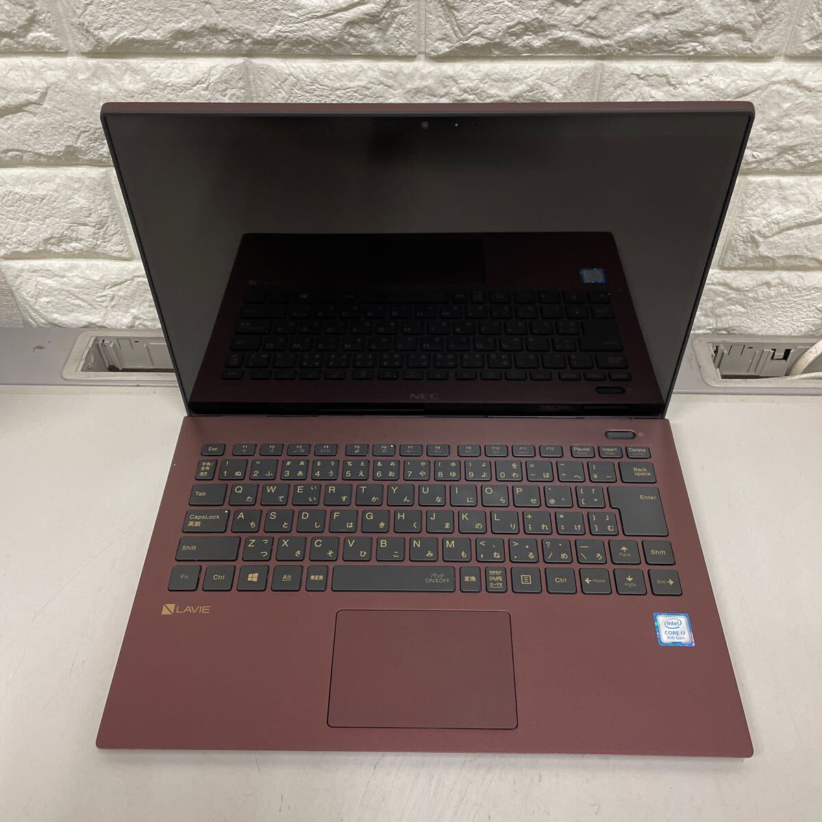 ラ93 NEC LAVIE Direct PC-GN1864VGF Core i7 8565U メモり16GB Direct