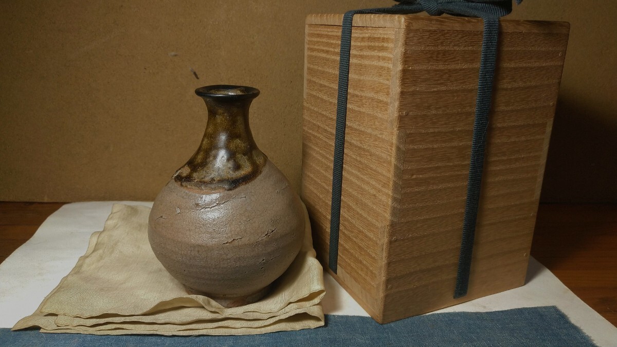 哲】【新春特別出品】貴重な高台のある古唐津掛け分け徳利（伝世・