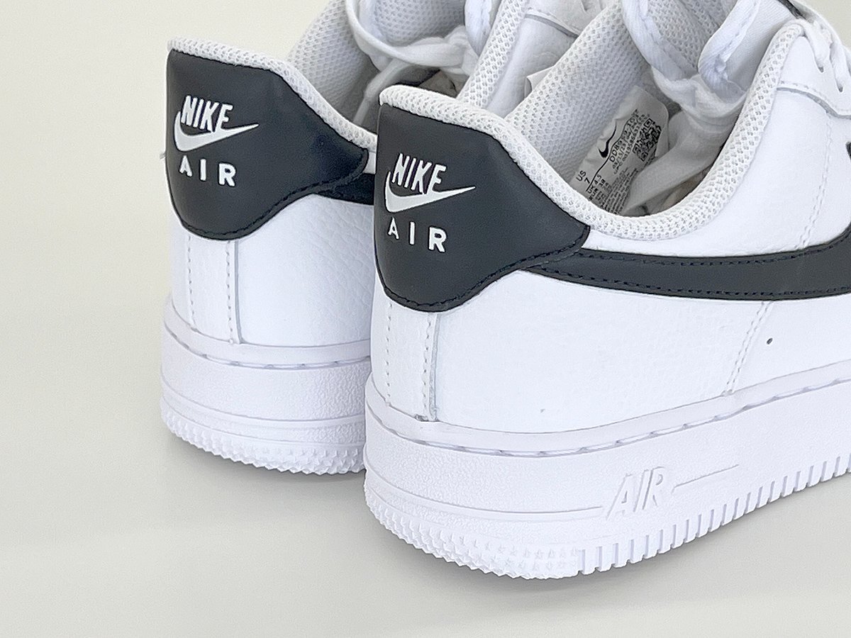 未使用品 NIKE/ナイキ WMNS AIR FORCE 1 