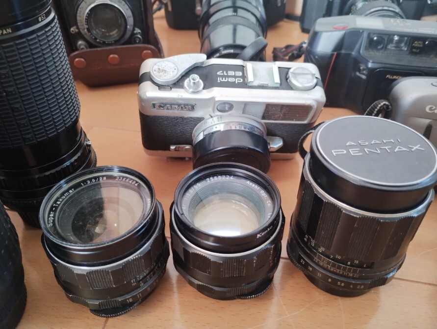 ★中古★Canon,Nikon,Nikomat,PENTAX,FUJINON,FUJICA,Olympus,SIGMA,Kenkoなど カメラ、レンズ等まとめて ジャンク品_7