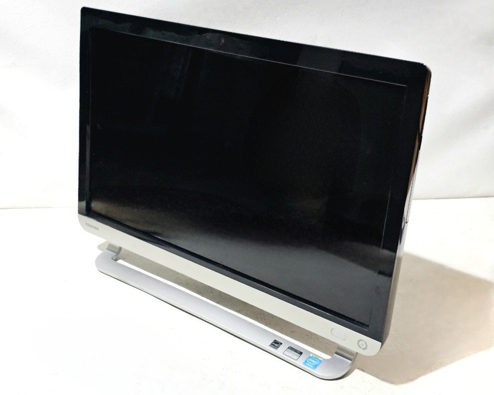 東芝 dynabook REGZA PC SSD搭載 高速 i7 初期化済