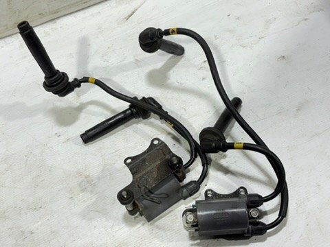 専用 M様オーダー品 カワサキ ZZR1100 イグニッションコイル 実動車外し ZXT10D-0220** 【A