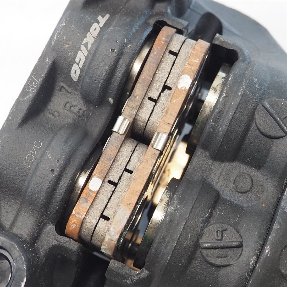 割れ無!Z900RS ZX-4Rニンジャ1000純正フロントブレーキキャリパー左右ラジアルマウントキャリパー108mm Ninja1000