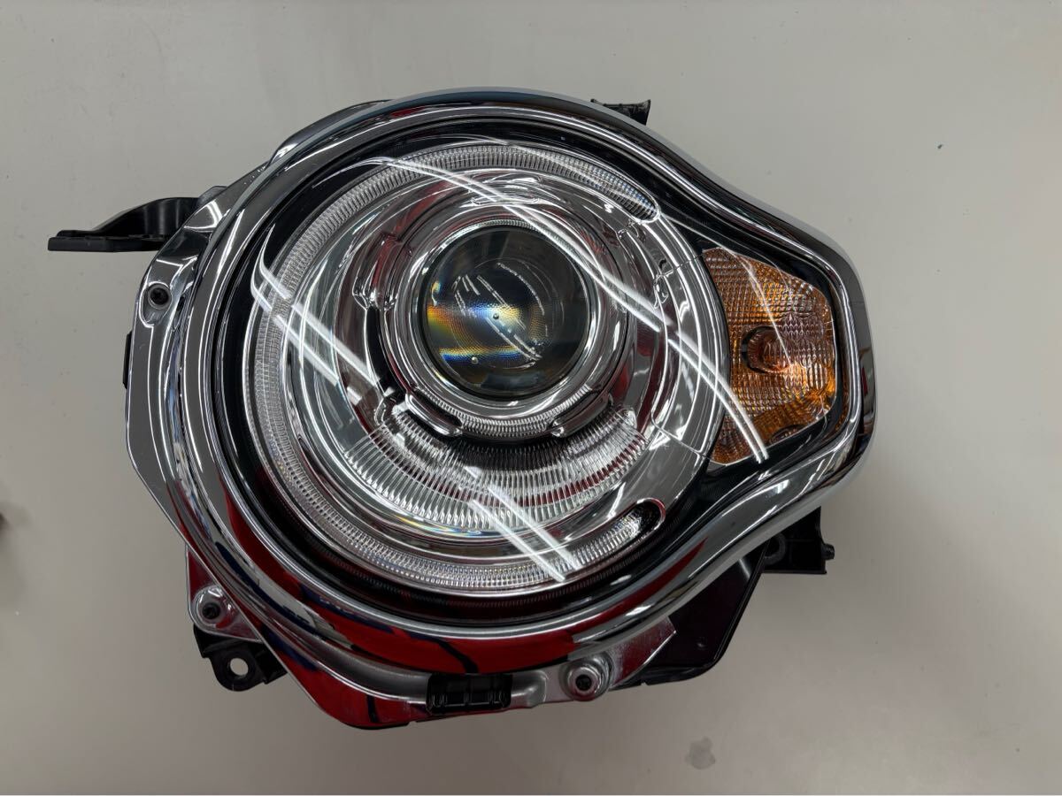 最終値下げ　ハスラー　左ヘッドライト　MR41 S ハスラー MR41S MR31S 純正 HID 左 ヘッドライト 取り付け部分破損無し