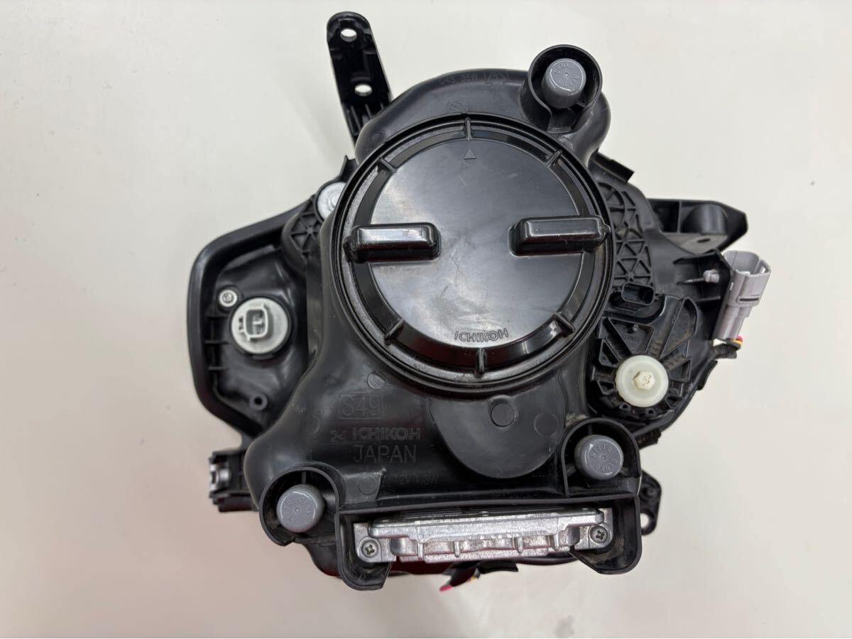 ハスラー MR41S MR31S 純正 HID 左 ヘッドライト 取り付け部分破損無し