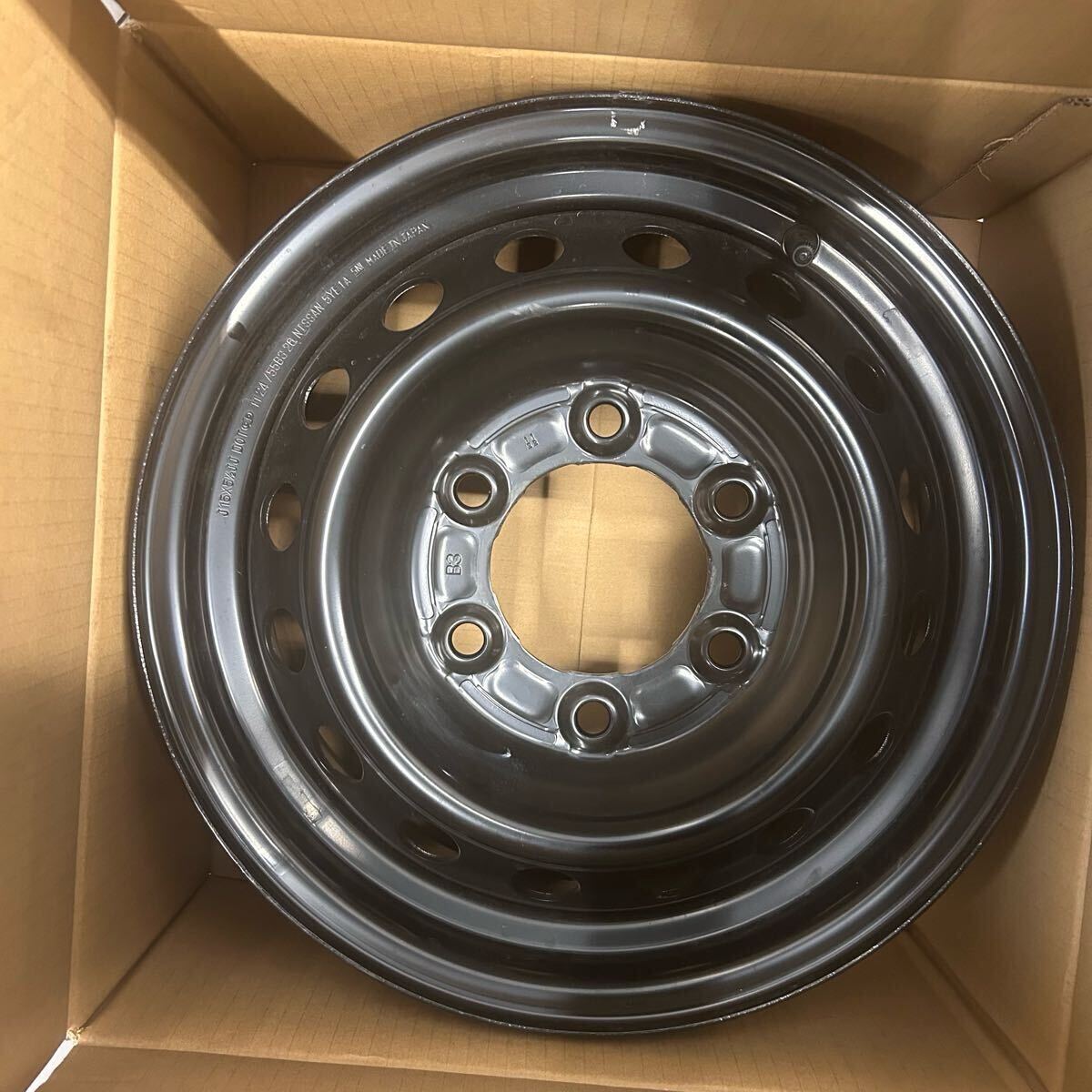 新車外し 日産 キャラバン NV350 純正 E25 E26 鉄ホイール 15x5.5J 6