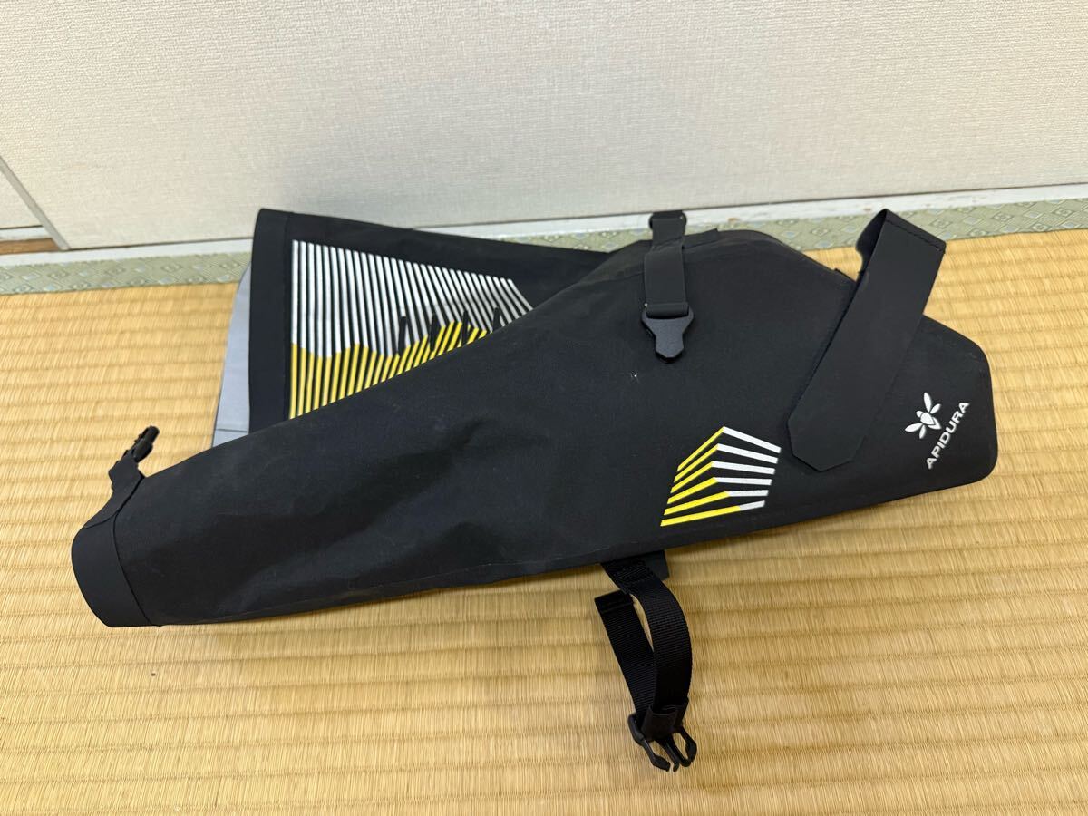 APIDURA レーシングシリーズ ele0141 サドルバッグ 7L 旅するサドル 