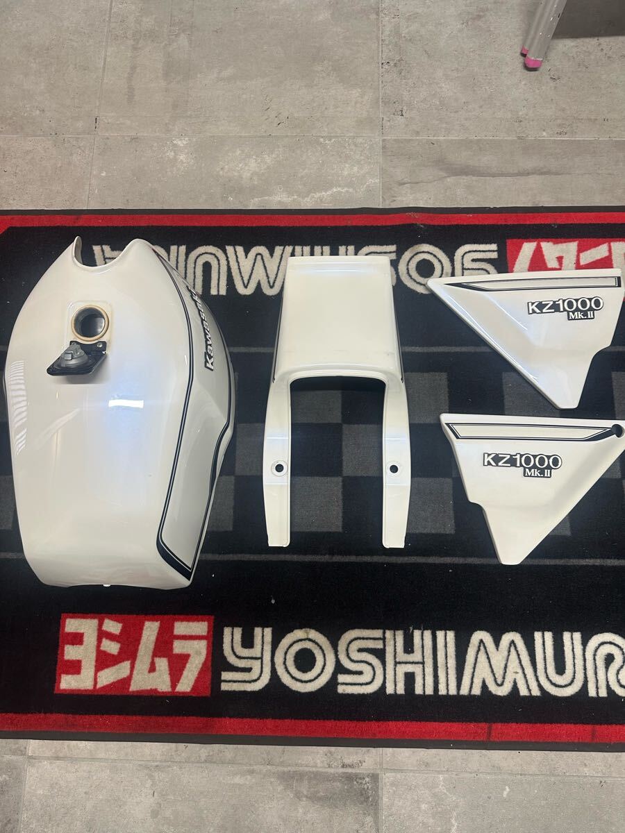 Kawasaki kz1000mk2外装一式 パールホワイト ブルーライン /z1 /z2