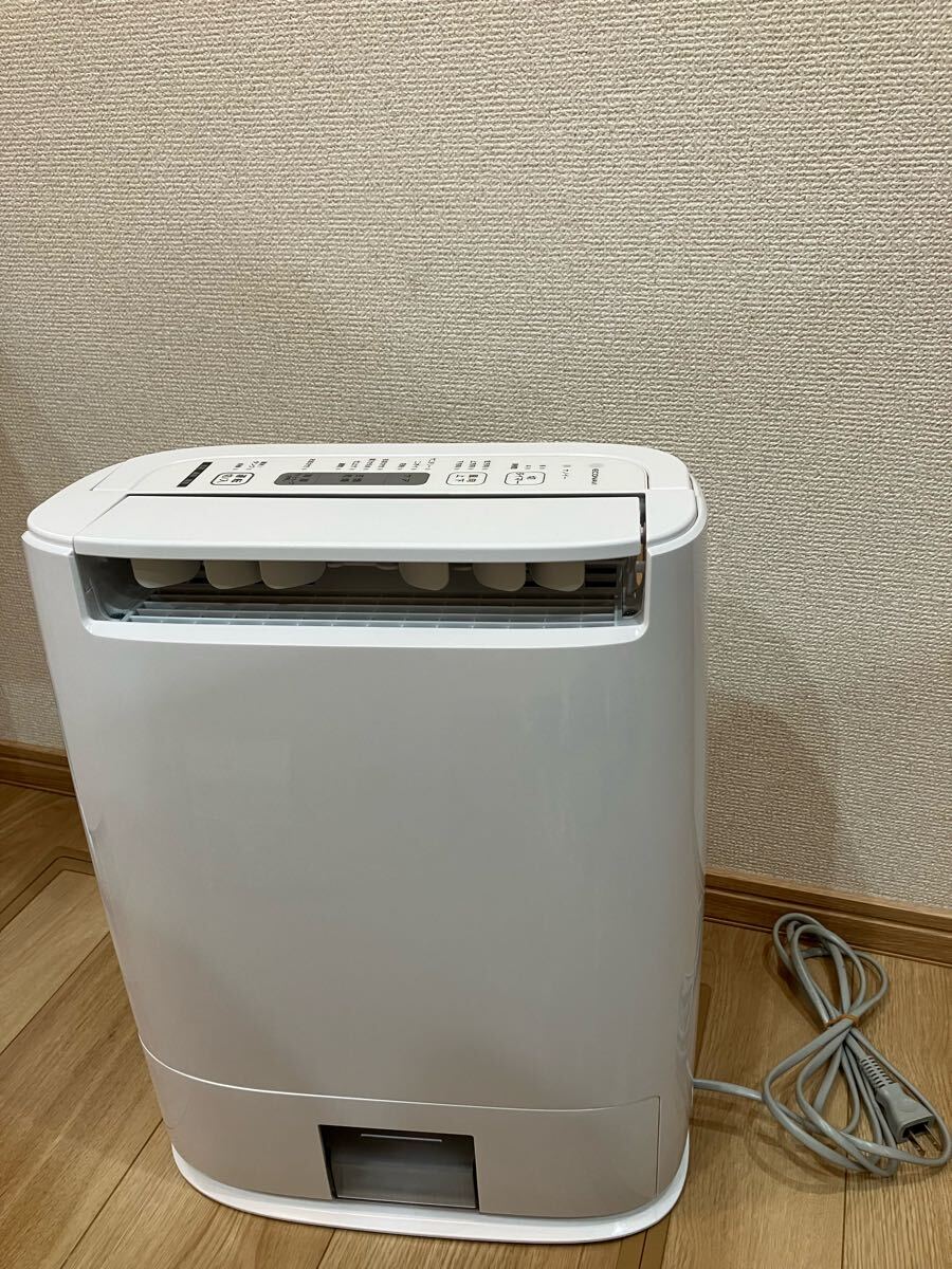 Panasonic 衣類乾燥除湿機 F-YZUX60 2021年製 ナノイー Panasonic F-YZUX60 衣類乾燥除湿機 ナノイー技術搭載 2021年製 【公式