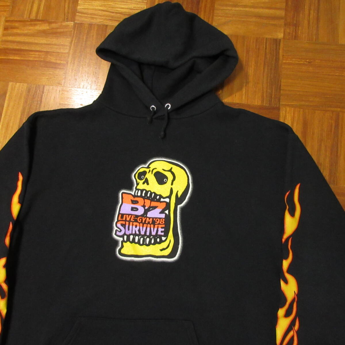 【新作登場，最新作】 1998 B'z LIVE-GYM '98 SURVIVE スウェットパーカー ファイヤーパターン ブラック(記念品、思い出の品)｜売買されたオークション情報、yahooの商品情報をアーカイブ公開 - オークファン その他