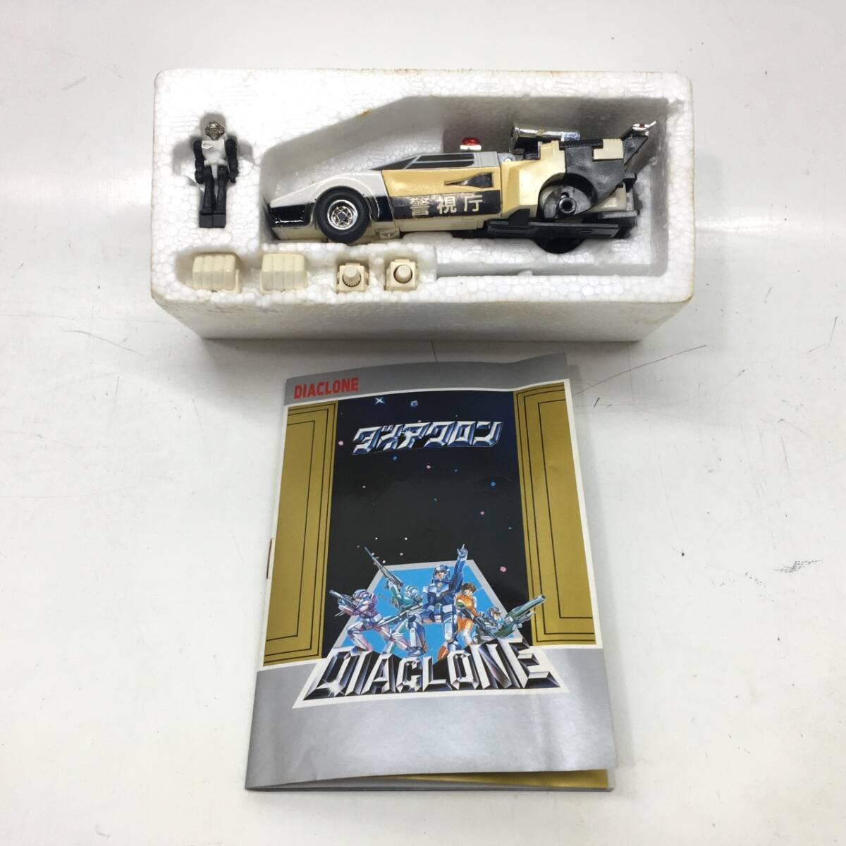 01w5929 ダイアクロン カーロボット No.3 カウンタック パトカータイプ タカラ 中古品