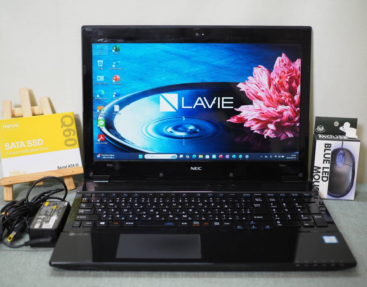 I134 NEC LAVIE Direct PC-GN18634GE Core i7 8550U メモリ8GB