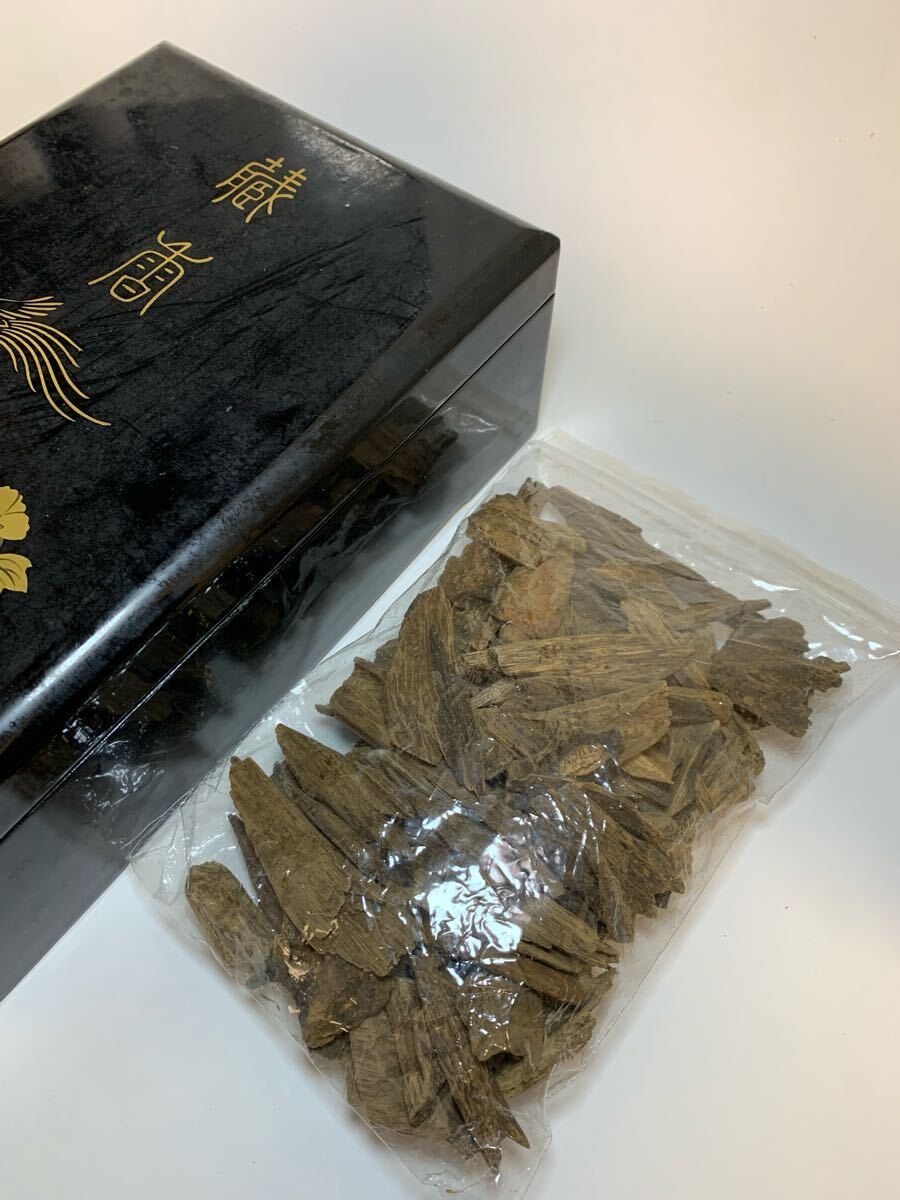 ■沈香■松栄堂謹製 香木 極品沈香 約120.3g 聞香用香木 古い沈香 箱付 ★香道 茶道｜沈香 伽羅｜古美術 骨董品｜お香 線香|香道具茶道具★_4