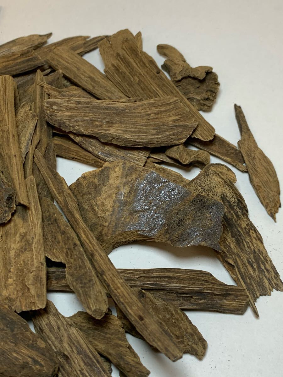 ■沈香■松栄堂謹製 香木 極品沈香 約120.3g 聞香用香木 古い沈香 箱付 ★香道 茶道｜沈香 伽羅｜古美術 骨董品｜お香 線香|香道具茶道具★_8