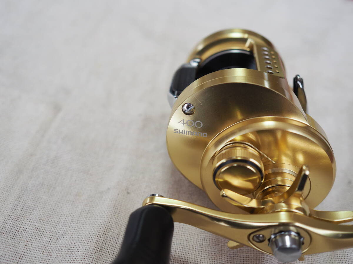♪♪超美品　シマノ　18　カルカッタ　コンクエスト　400　日本製♪♪_3