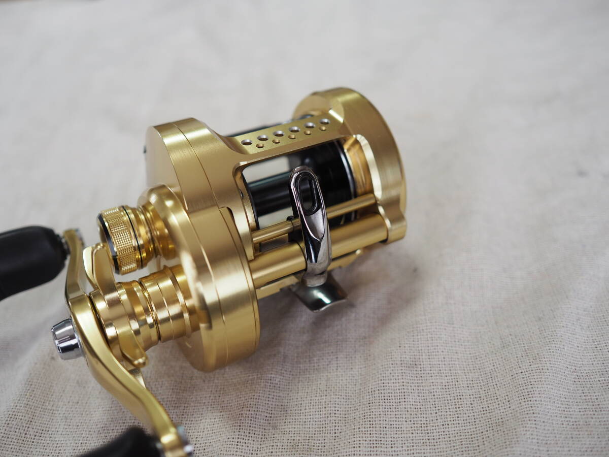 ♪♪超美品　シマノ　18　カルカッタ　コンクエスト　400　日本製♪♪_4