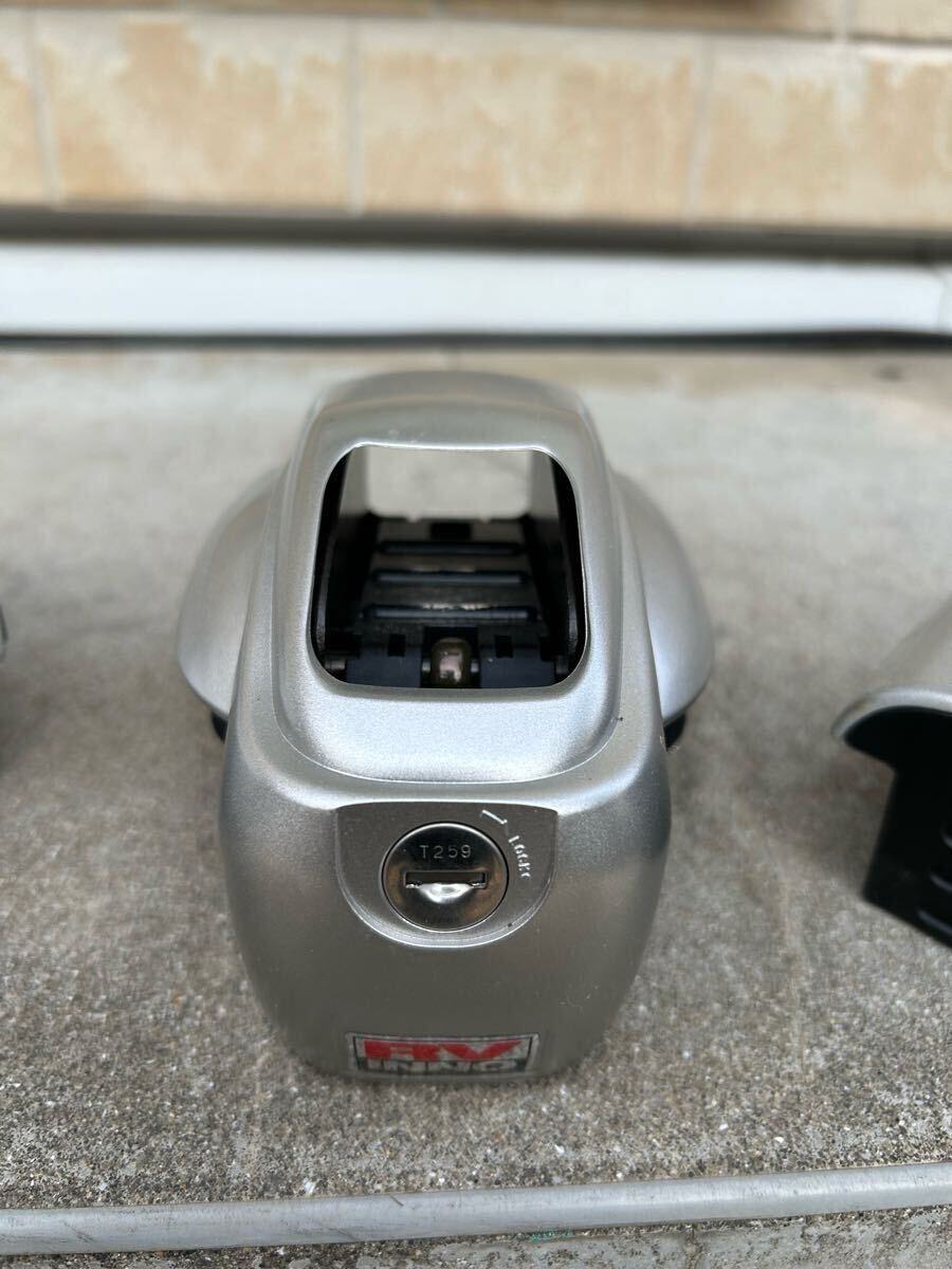 INNO キャリア　IN-SR ローダウンステーセット シルバー ルーフレール付用 ベーシックステーセット INSR カーメイト キャリアフット 中古_4