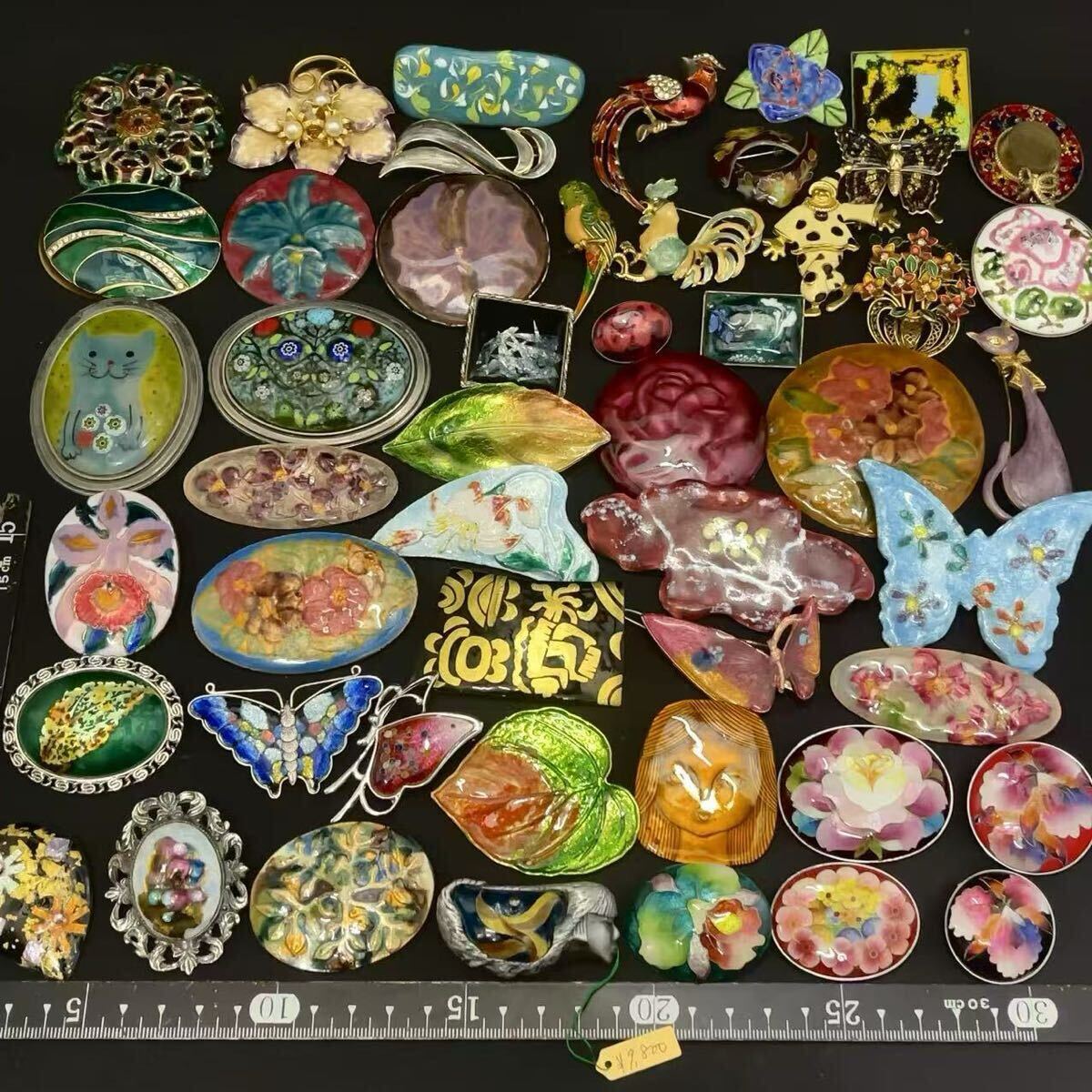 1円 ヴィンテージ レトロ 美術 七宝焼 エナメル 焼き物 ブローチ 50個まとめて 大量セット 色柄多数 伝統工芸品 アクセサリーまとめ_10