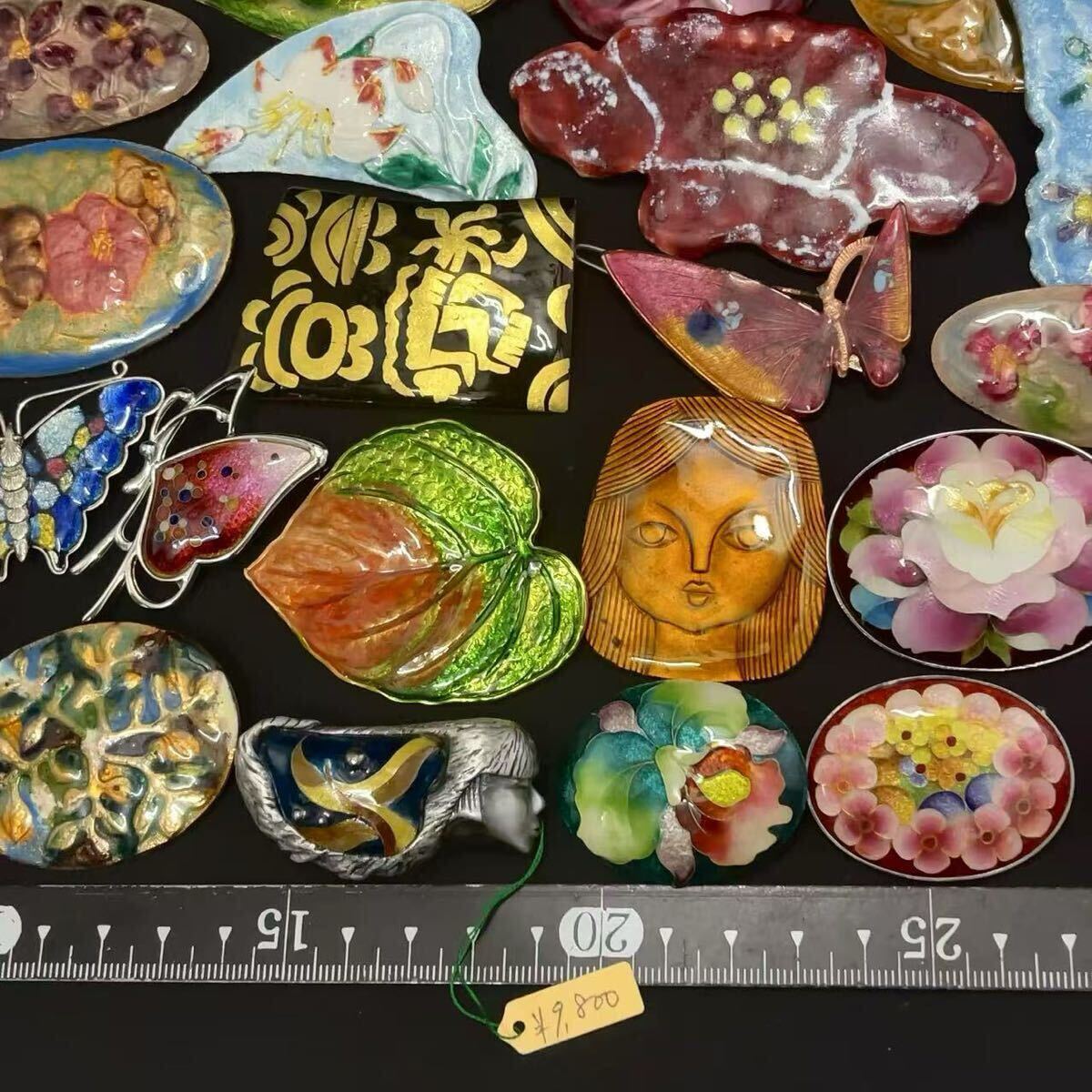 1円 ヴィンテージ レトロ 美術 七宝焼 エナメル 焼き物 ブローチ 50個まとめて 大量セット 色柄多数 伝統工芸品 アクセサリーまとめ_6