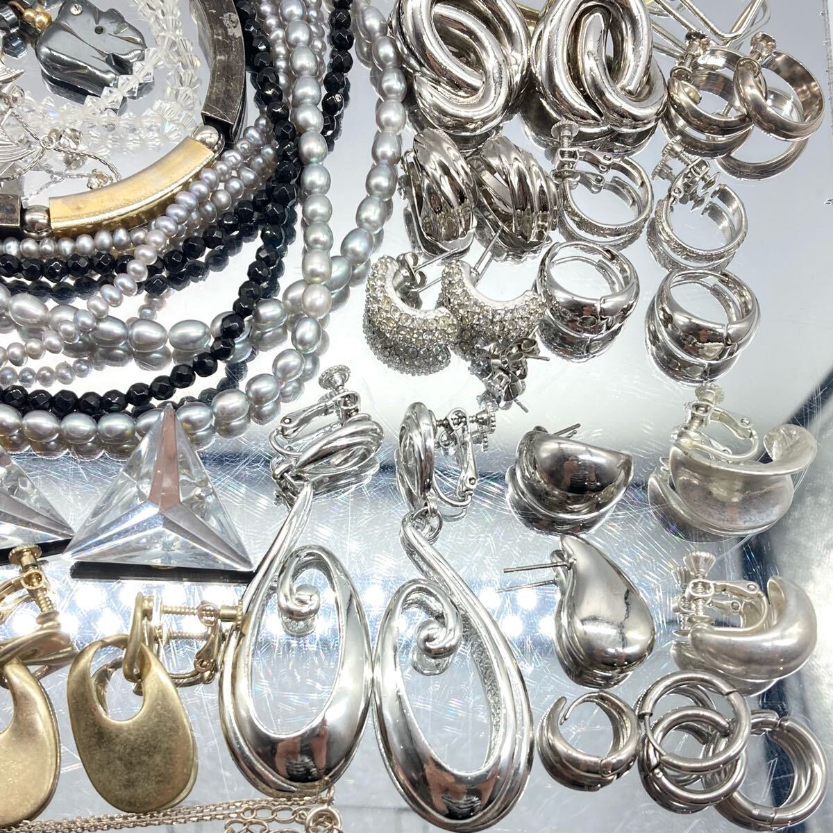 MONET/ヘマタイト/カメオ入り!!□シルバーカラーアクセサリーおまとめ