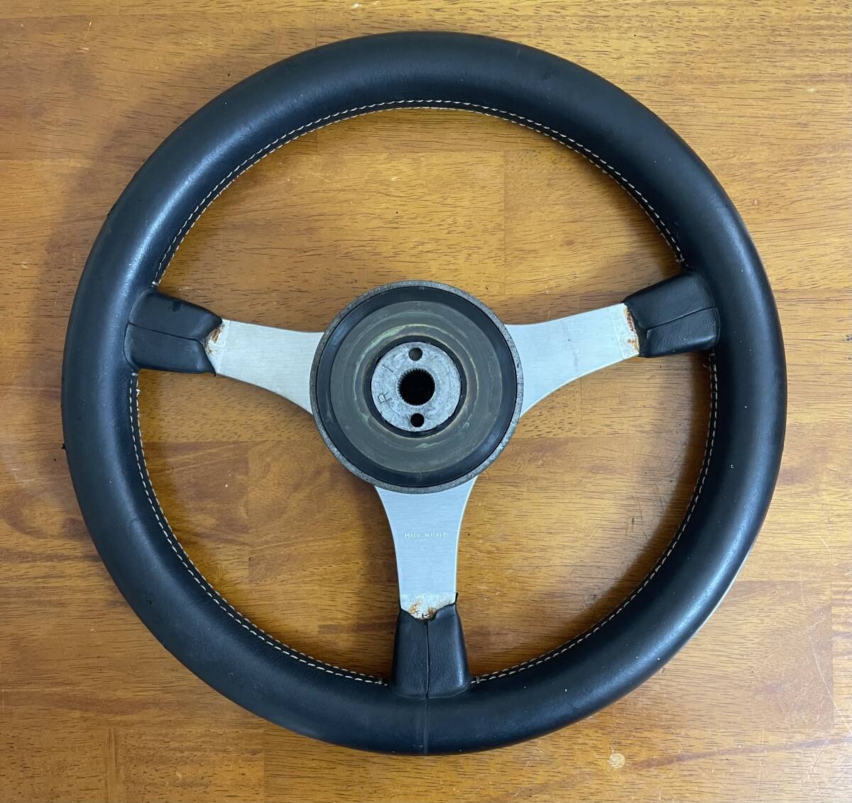 MOMO ジャッキー・スチュワートモデル ステアリングホイール 中古 MOMO