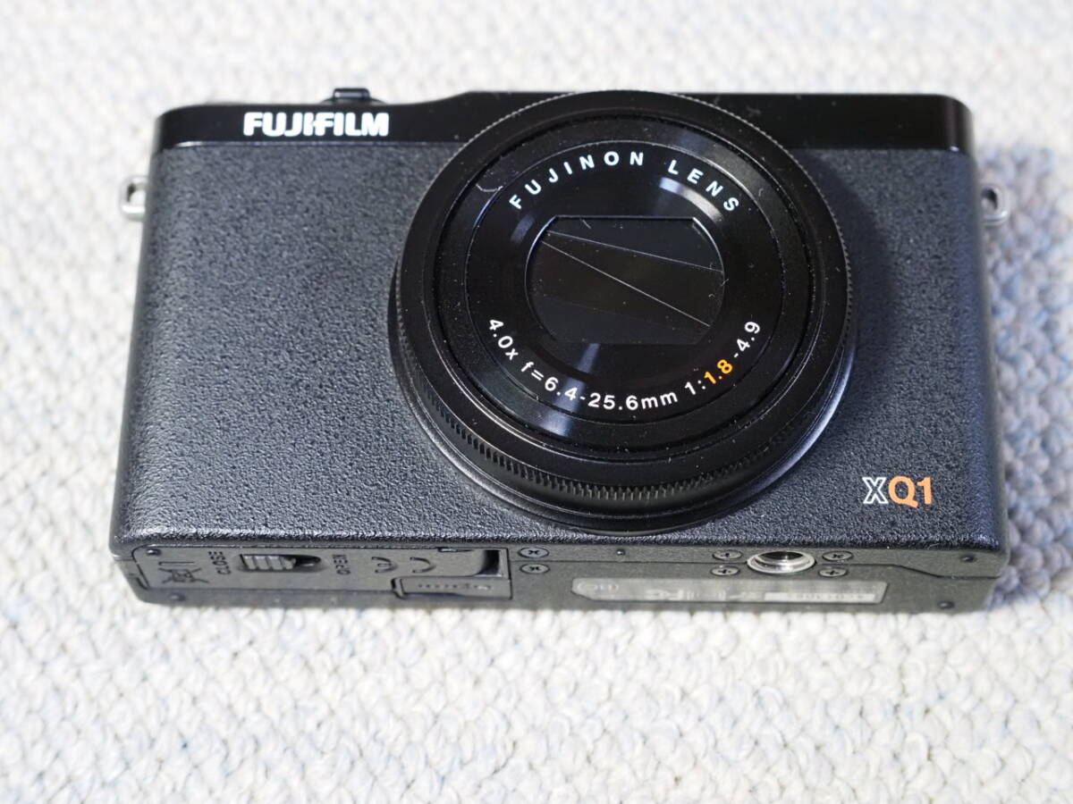★★★フジフィルム　FUJIFILM XQ1　コンパクトカメラ　美品★★★_2