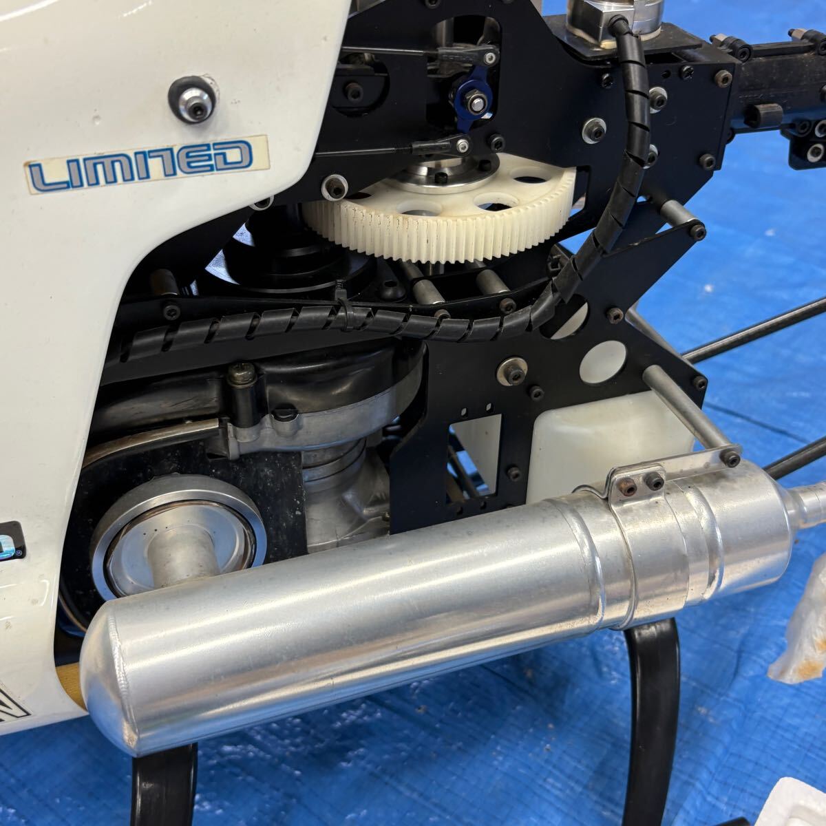 新潟市 引取り限定☆HIROBO ヒロボー エンジンヘリ SST-EAGLE2-GS