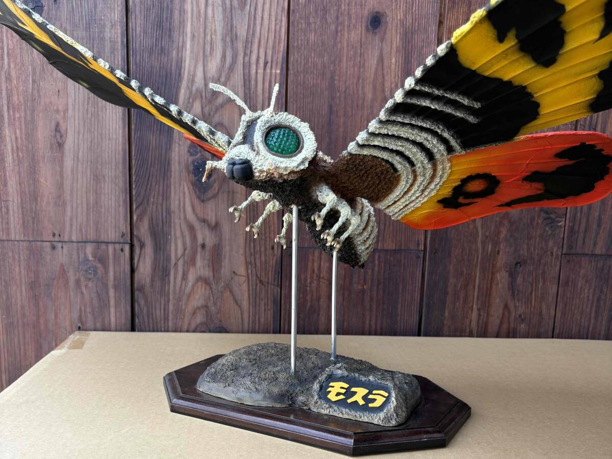 パラダイス　モスラ　ソフビキット　1匹のみ パラダイス イノウエアーツ モスラ成虫 ソフビキット完成品 横幅：約