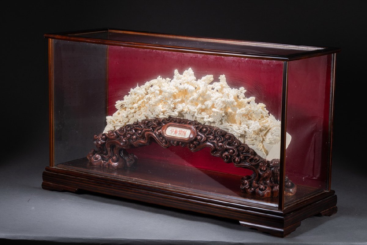 【善古堂】某収集家放出品 時代物 天然材 巨大透かし彫り 山水人物紋彫り物 共ケース 古美術 骨董品7L6-331S3　_2