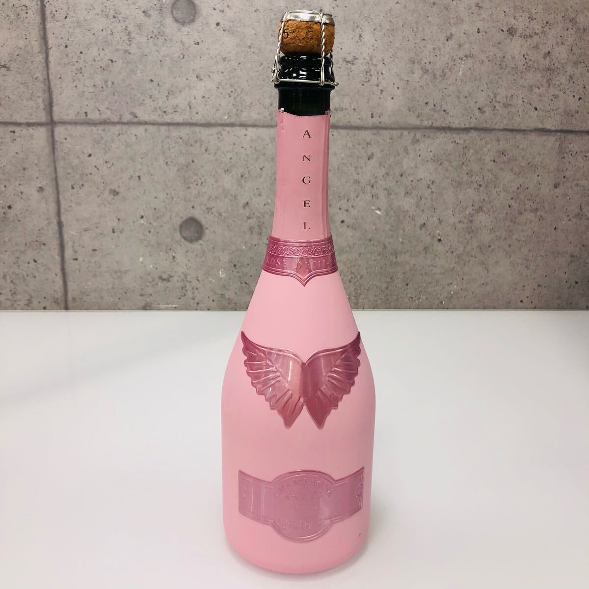 ANGEL CHAMPAGNE エンジェル シャンパン 空瓶 空ボトル ピンク ファー